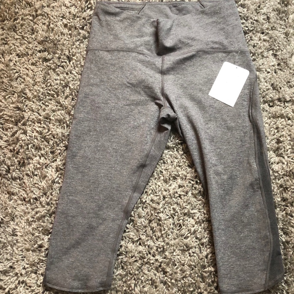 Lululemon crops